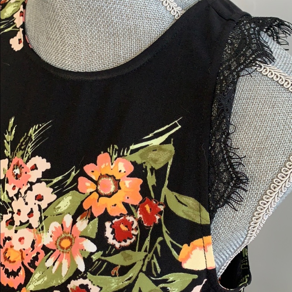 Leith Dress - Picture 2 of 5
